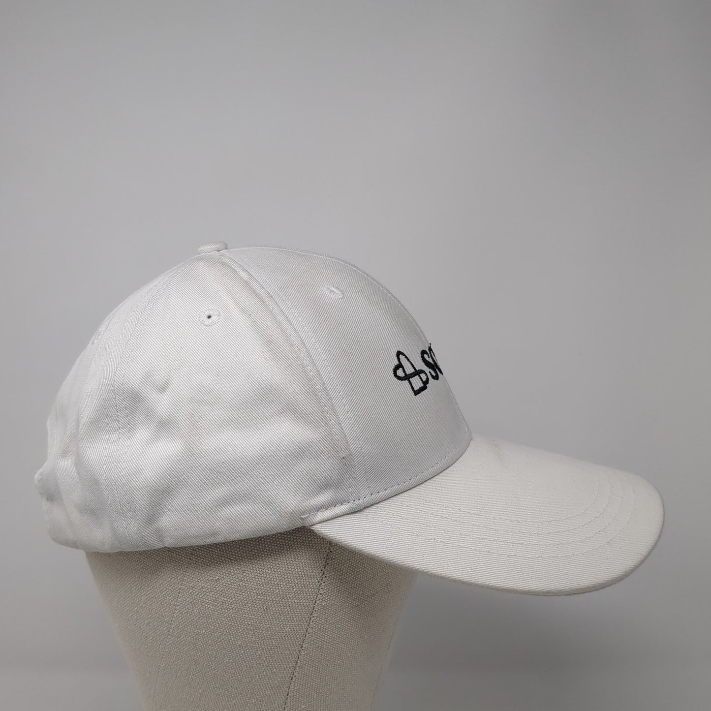 Solas Slideback Baseball Cap White One Size Adjustable Embroidered 6 Panel
