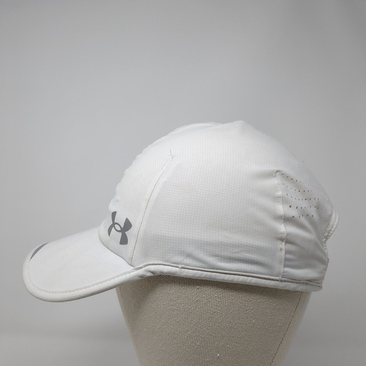 Under Armour Women's Strapback Hat White One Size Adjustable Bretahble Launch