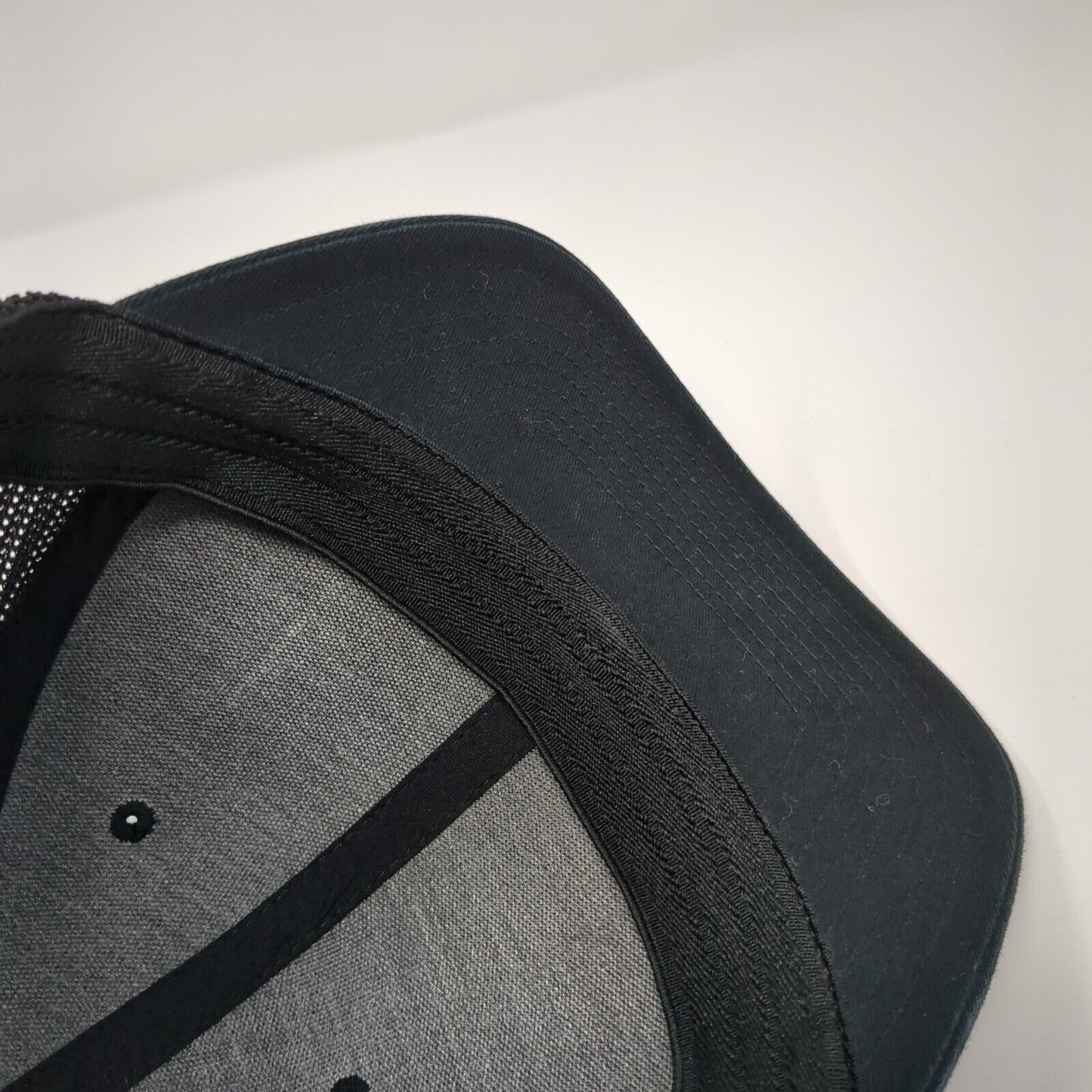 American Trees Flag Unisex Fitted Trucker Hat Black L/XL Mesh Back Columbia