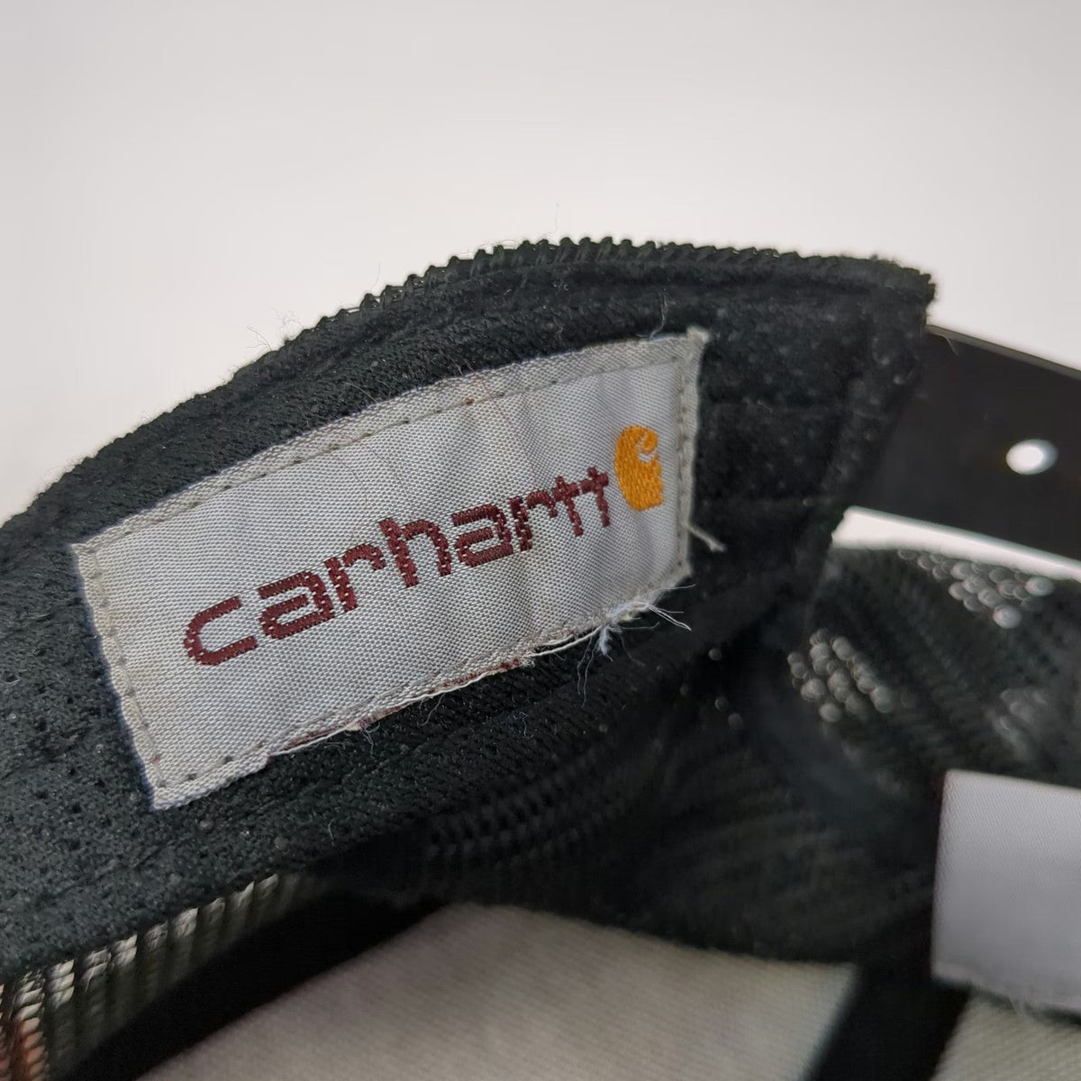 Carhartt Trucker Hat Black OSFM Snapback Mesh Embroidered Logo Workwear Canvas