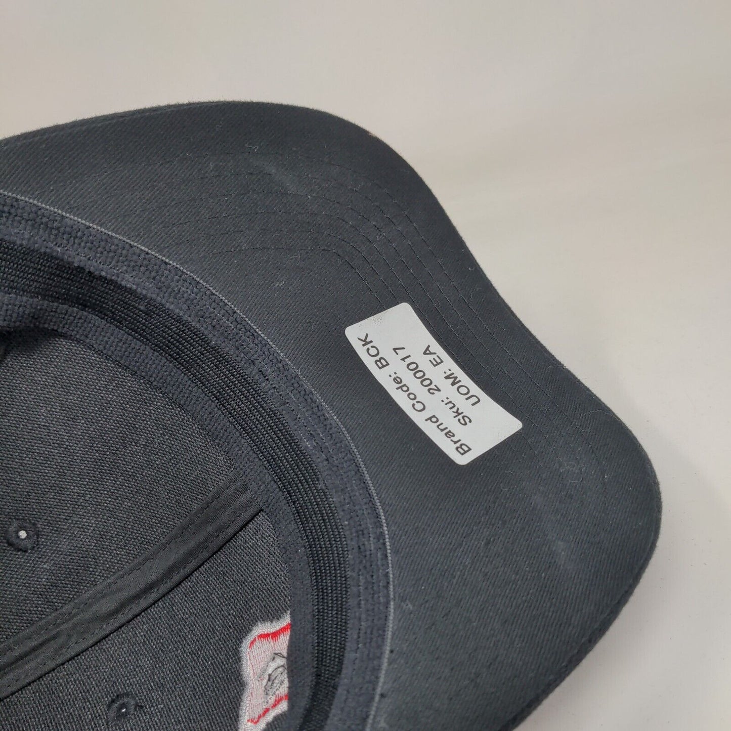 Beck's Key Fitted Hat Black OSFA Embroidered Stretch Fit Vent Holes