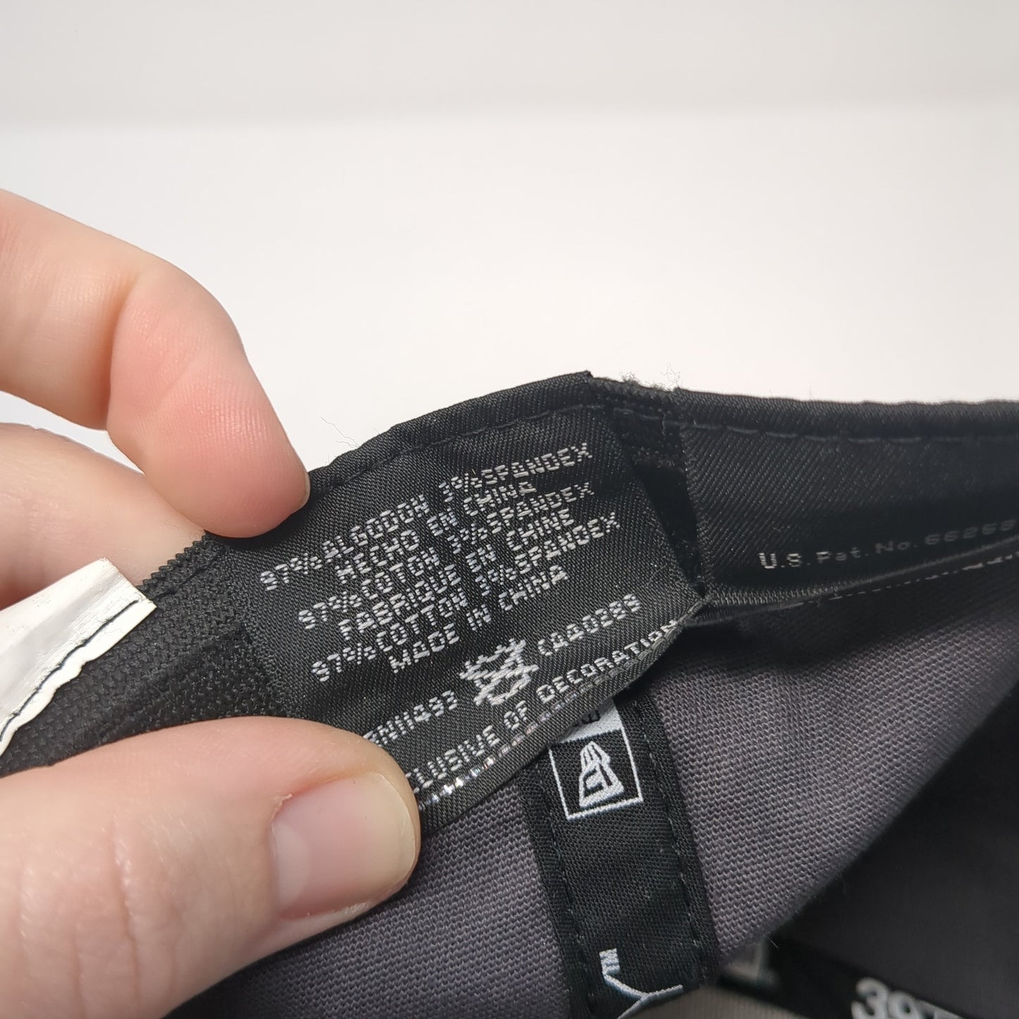 ZoomLock Fitted Hat Gray Large Embroidered 6 Panel New Era 39Thirty