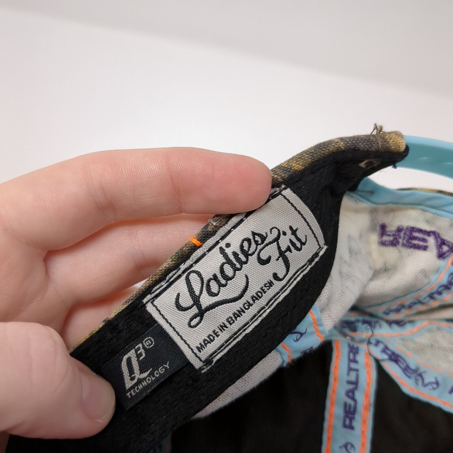 Realtree Women's Snapback Hat Camouflage OS Ladies Fit Embroidered Outdoor Cap