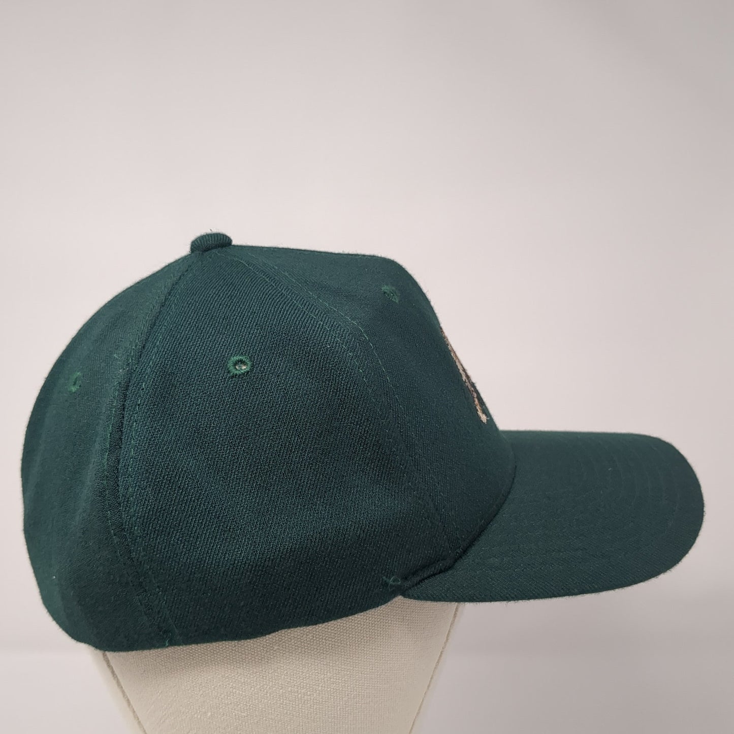 Grizzly Bear Fitted Hat Green One Size Embroidered Flexfit Yupoong