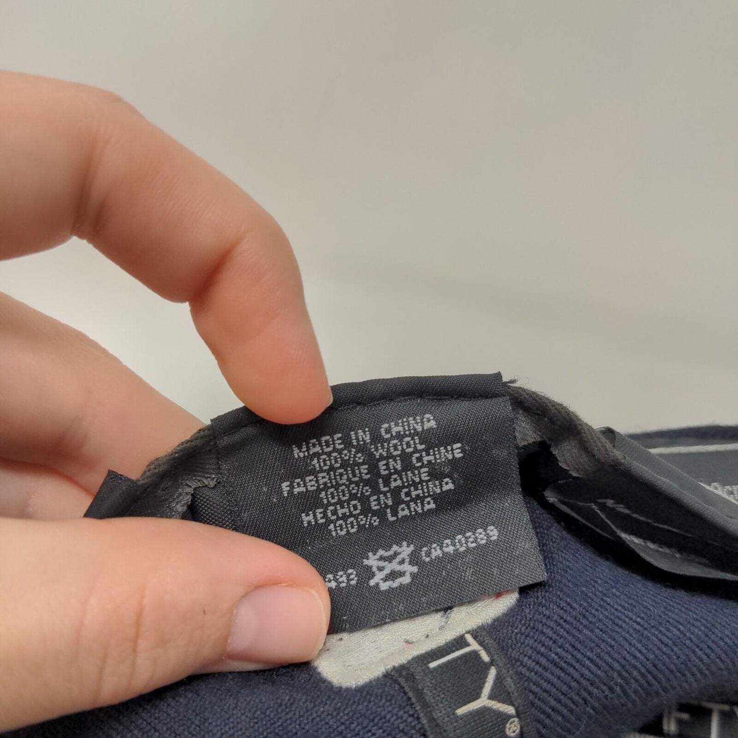 New Era Boys Fitted Hat Blue 6 3/4 Embroidered Boston Red Sox Logo 59Fifty