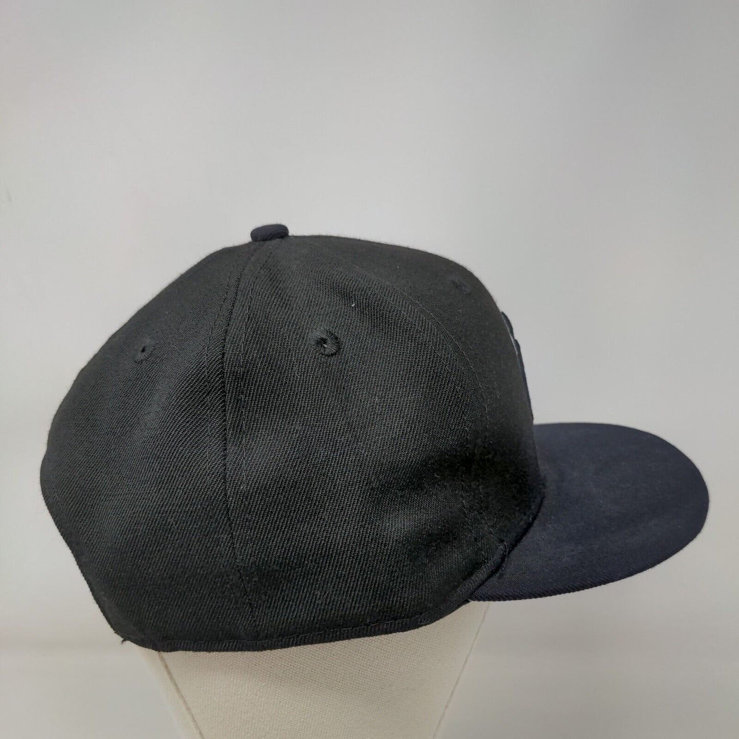 New York Yankees Snapback Hat Black Blue OSFM Embroidered MLB New Era 9Fifty