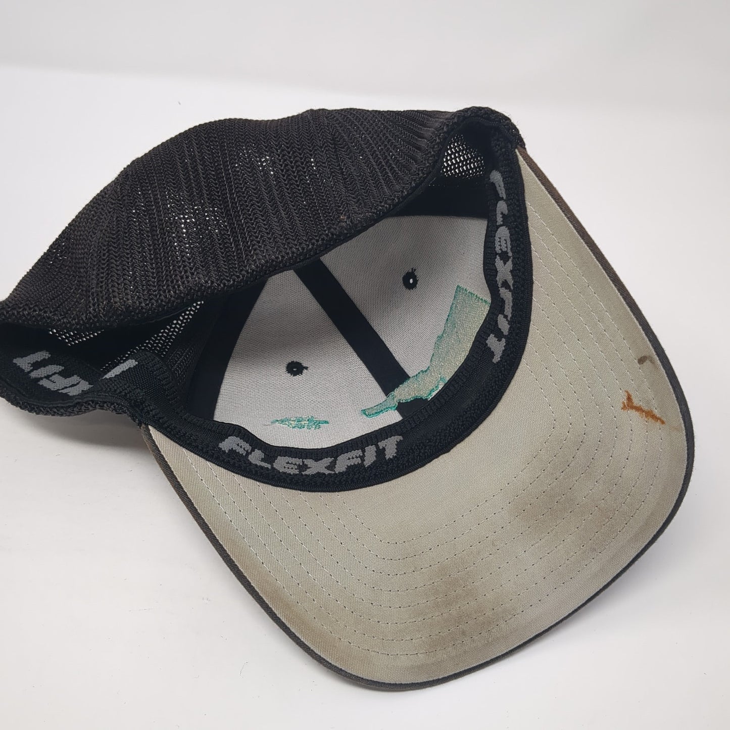 Idaho Gun Fitted Mesh Back Trucker Hat Black One Size Flexfit Outdoor