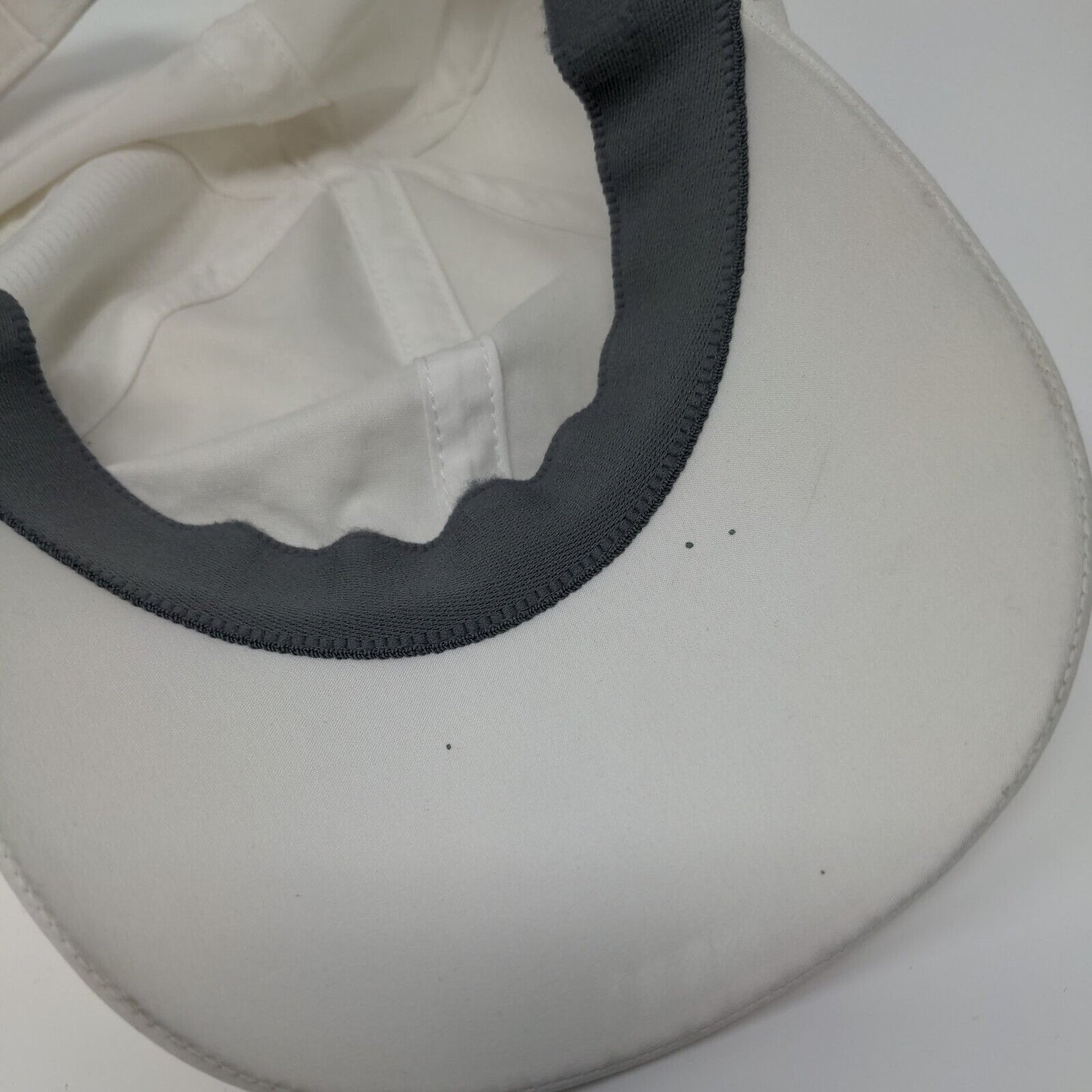 Under Armour Women's Strapback Hat White OSFM Adjustable 6 Panel