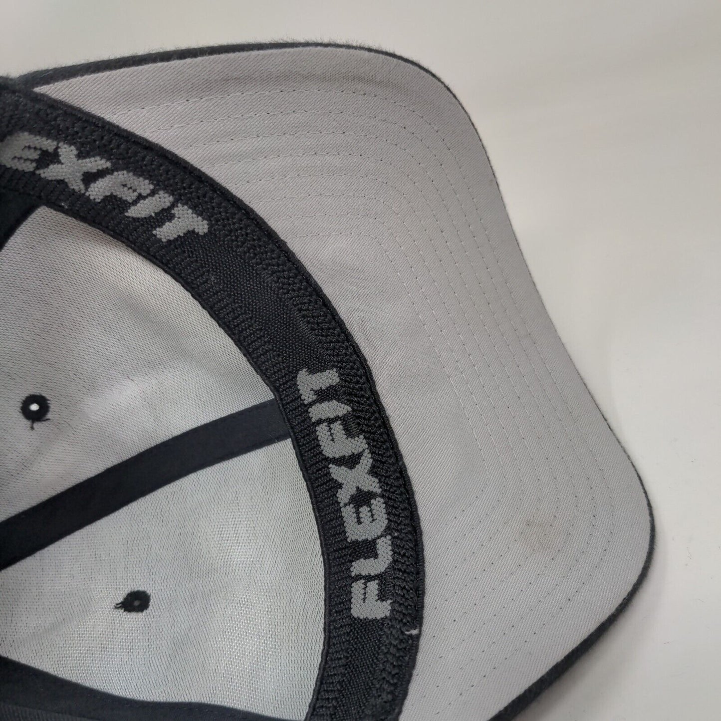 Flexfit Yupoong Fitted Hat Black Small-Medium Solid 6 Panel Blank