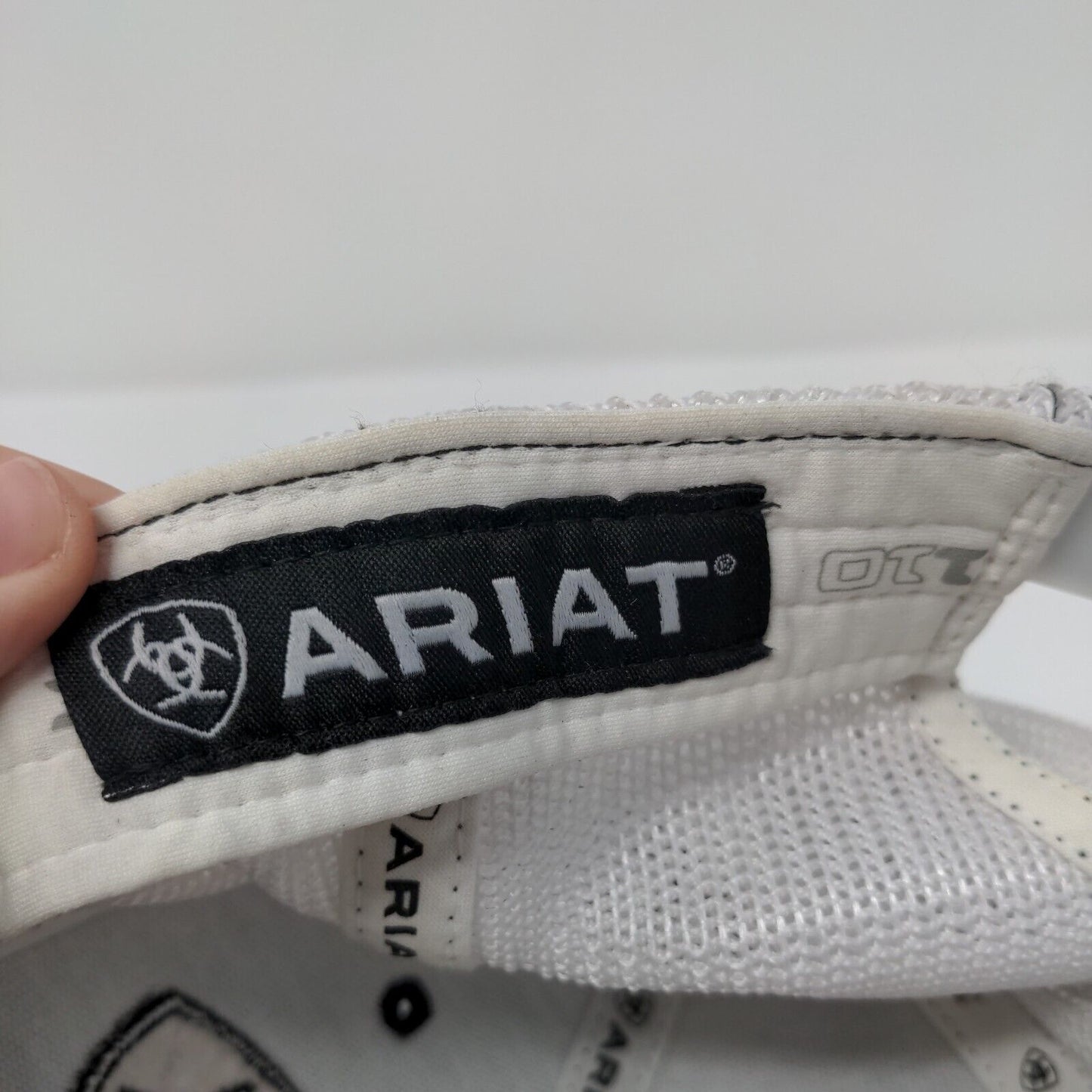 Ariat Snapback Trucker Hat Gray One Size Adjustable 110 Flexfit Tech Mesh Back