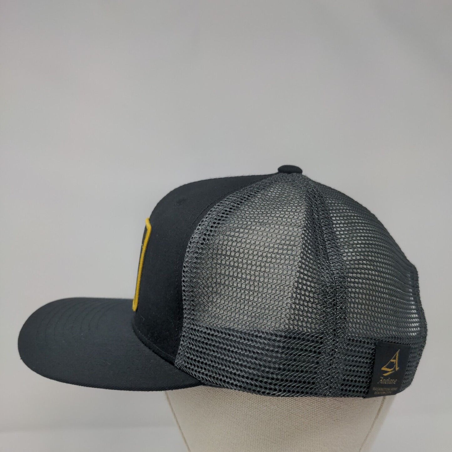 Anelare Washington Wine Snapback Trucker Hat Black One Size Adjustable