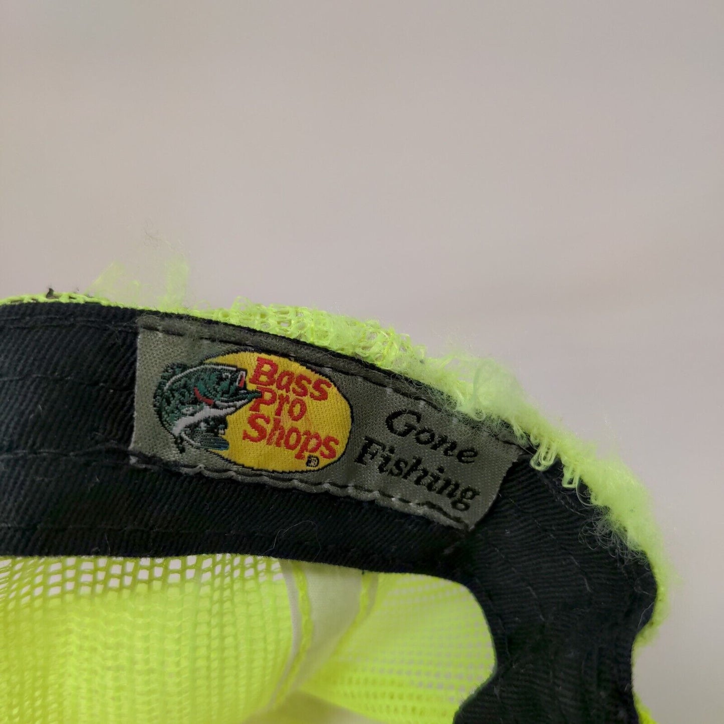 Bass Pro Shops Snapback Trucker Hat Green OSFM Adjustable Mesh Back Gone Fishing