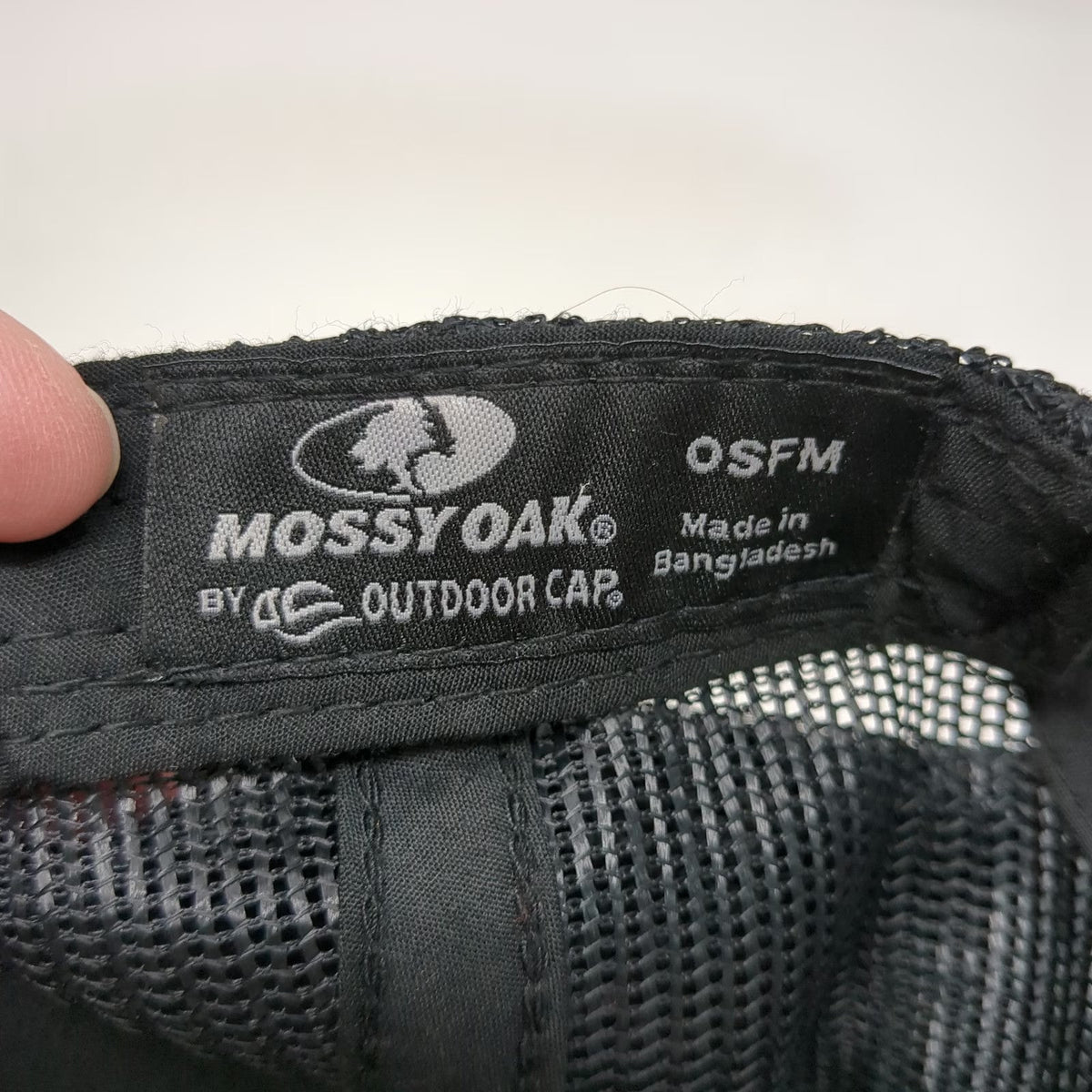 Mossy Oak Trucker Hat Black One Size Snapback Mesh Back Embroidered Logo Patch