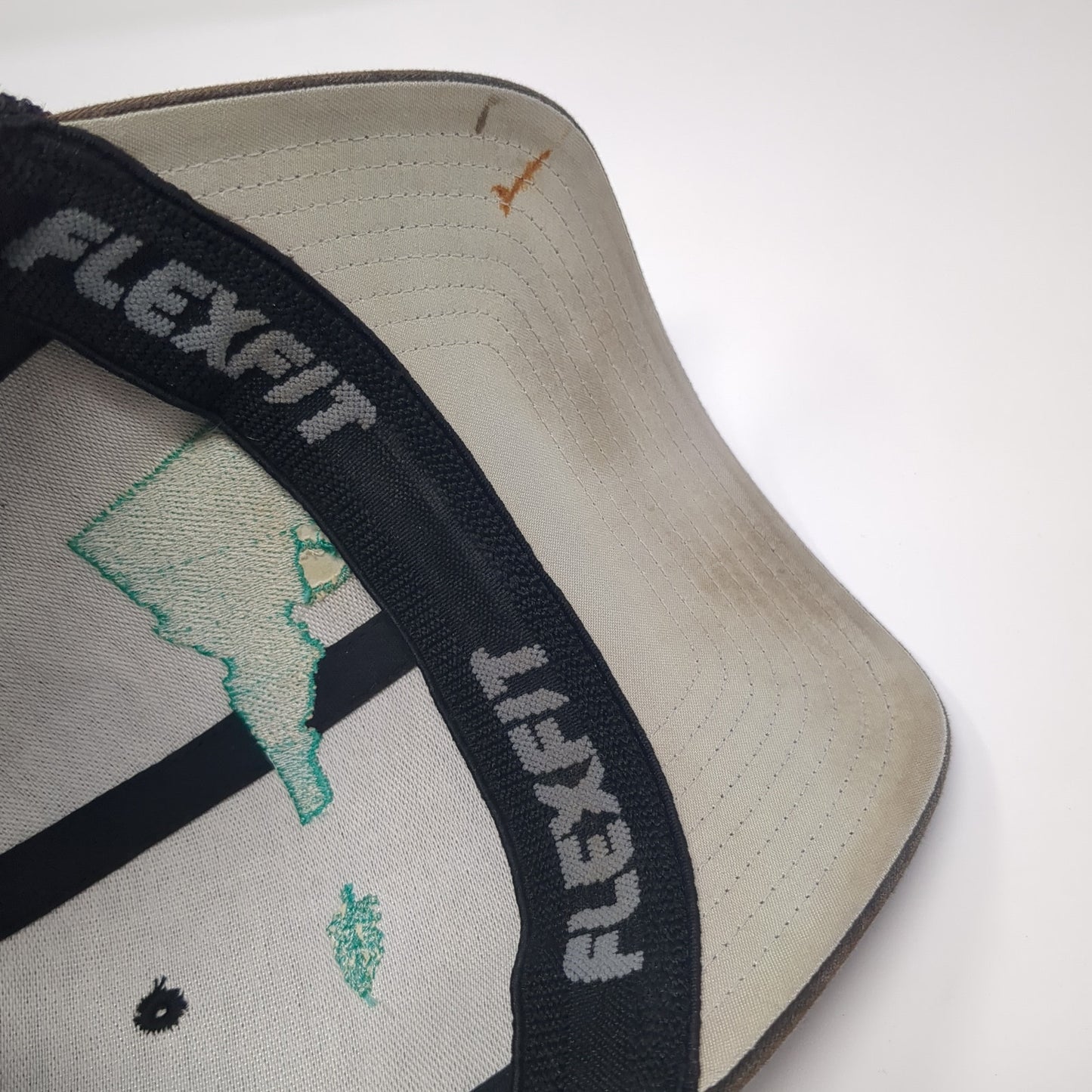 Idaho Gun Fitted Mesh Back Trucker Hat Black One Size Flexfit Outdoor