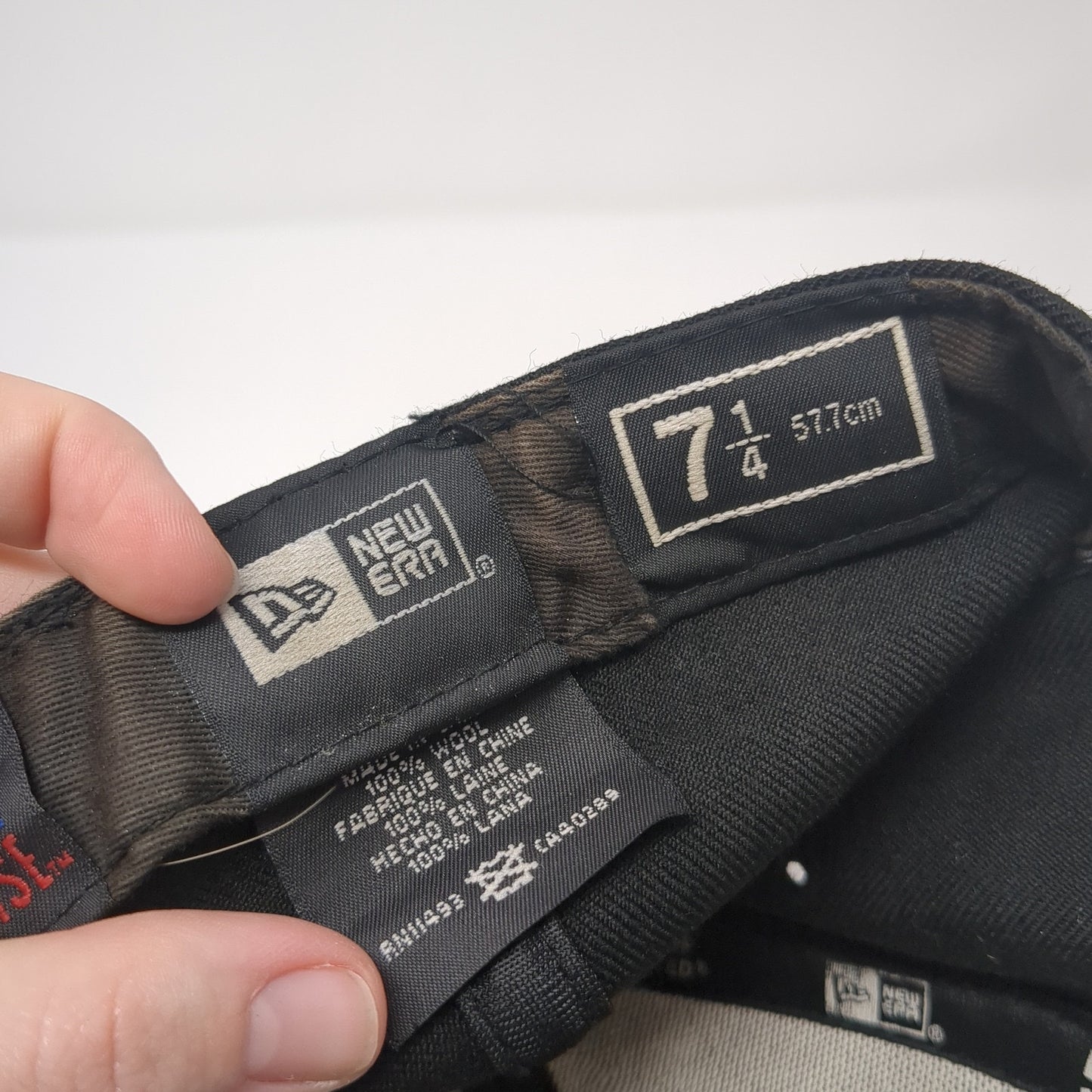 Atlanta Braves Fitted Hat Black 7 1/4 Embroidered Logo MLB New Era