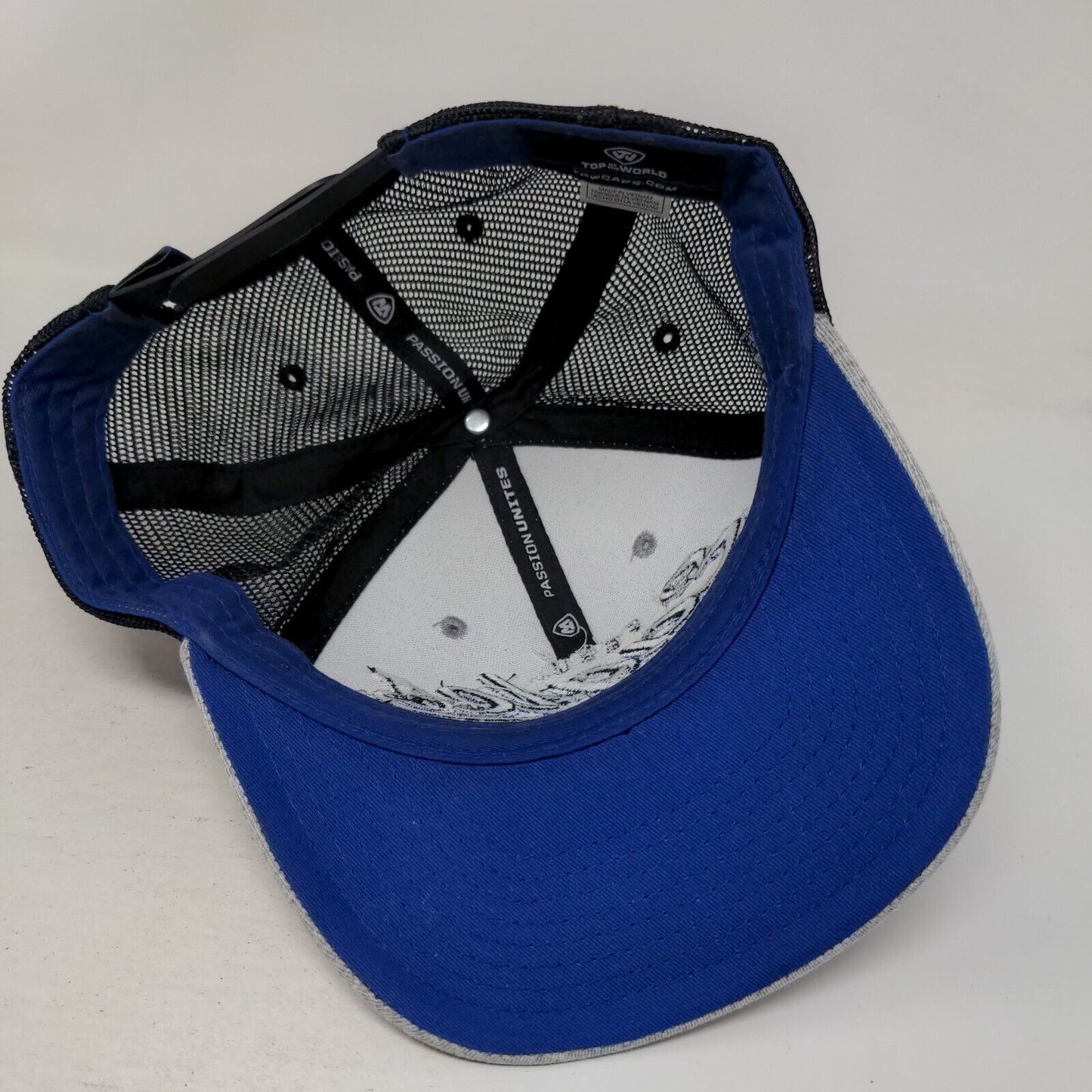 FGCU Eagles Snapback Mesh Back Hat Gray Top of the World NCAA