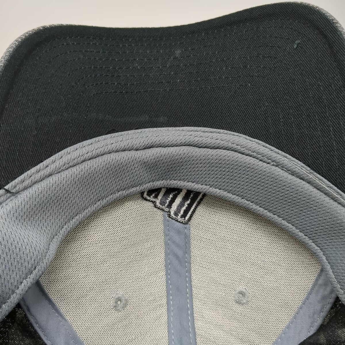 Adidas Baseball Cap Gray One Size Fitted Camo Mesh Stretch Hat Embroidered Logo
