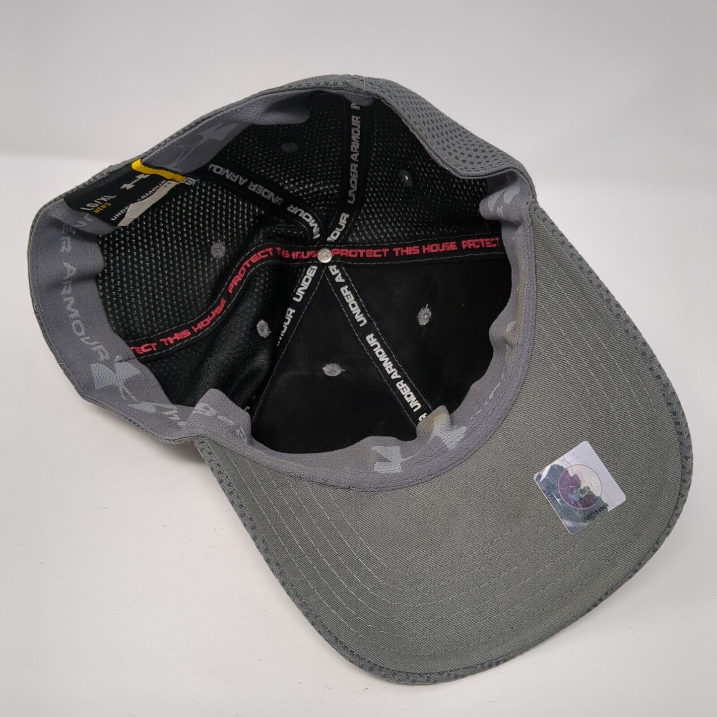 Under Armour Fitted Hat Gray Large/XL Embroidered Logo Stretch 6 Panel