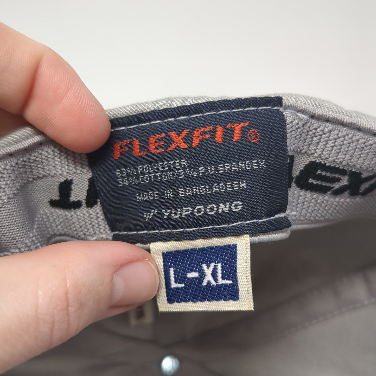 Snake Chase 2023 Fitted Baseball Cap Gray XL Embroidered Flexfit Yupoong