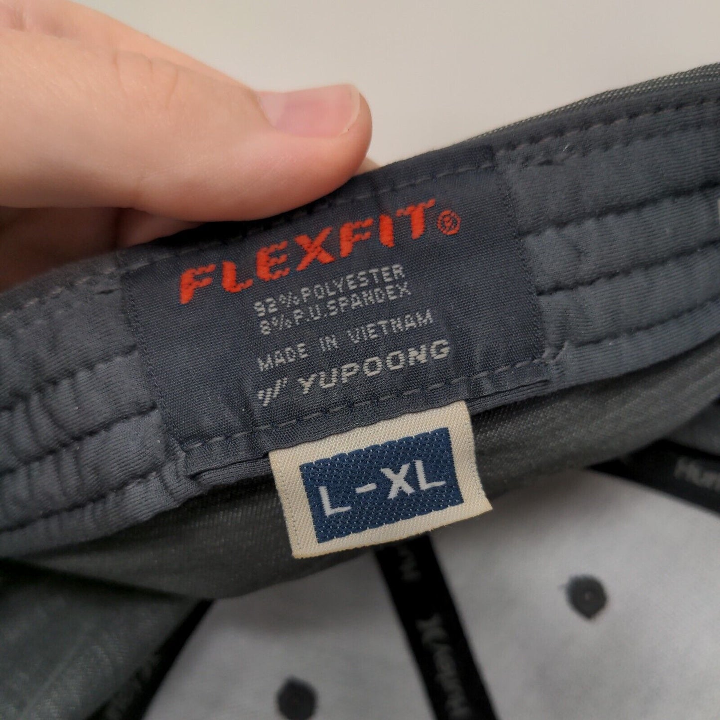 Hurley Fitted Hat Gray L/XL Flexfit Lightweight Embroidered 6Panel Yupoong