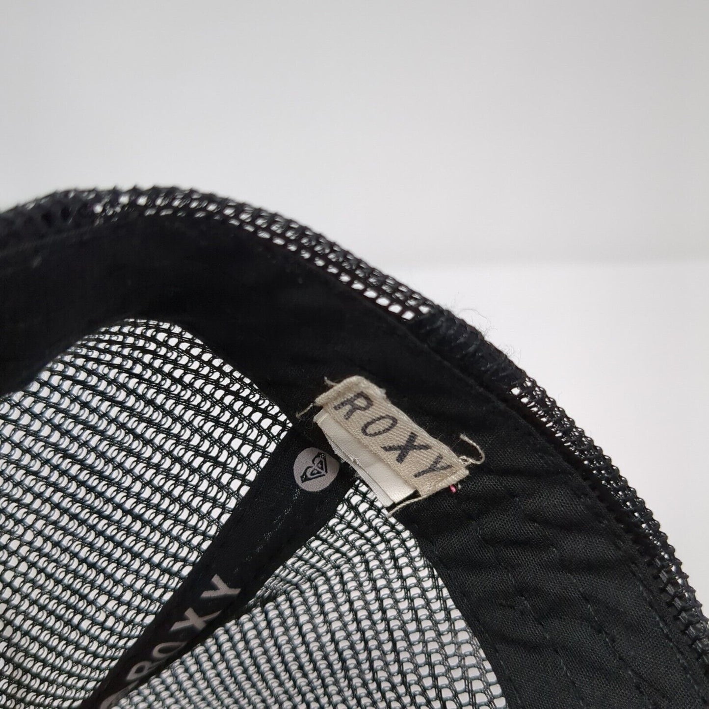 ROXY Snapback Trucker Hat Black One Size Adjustable Striped 6 Panel Mesh Back