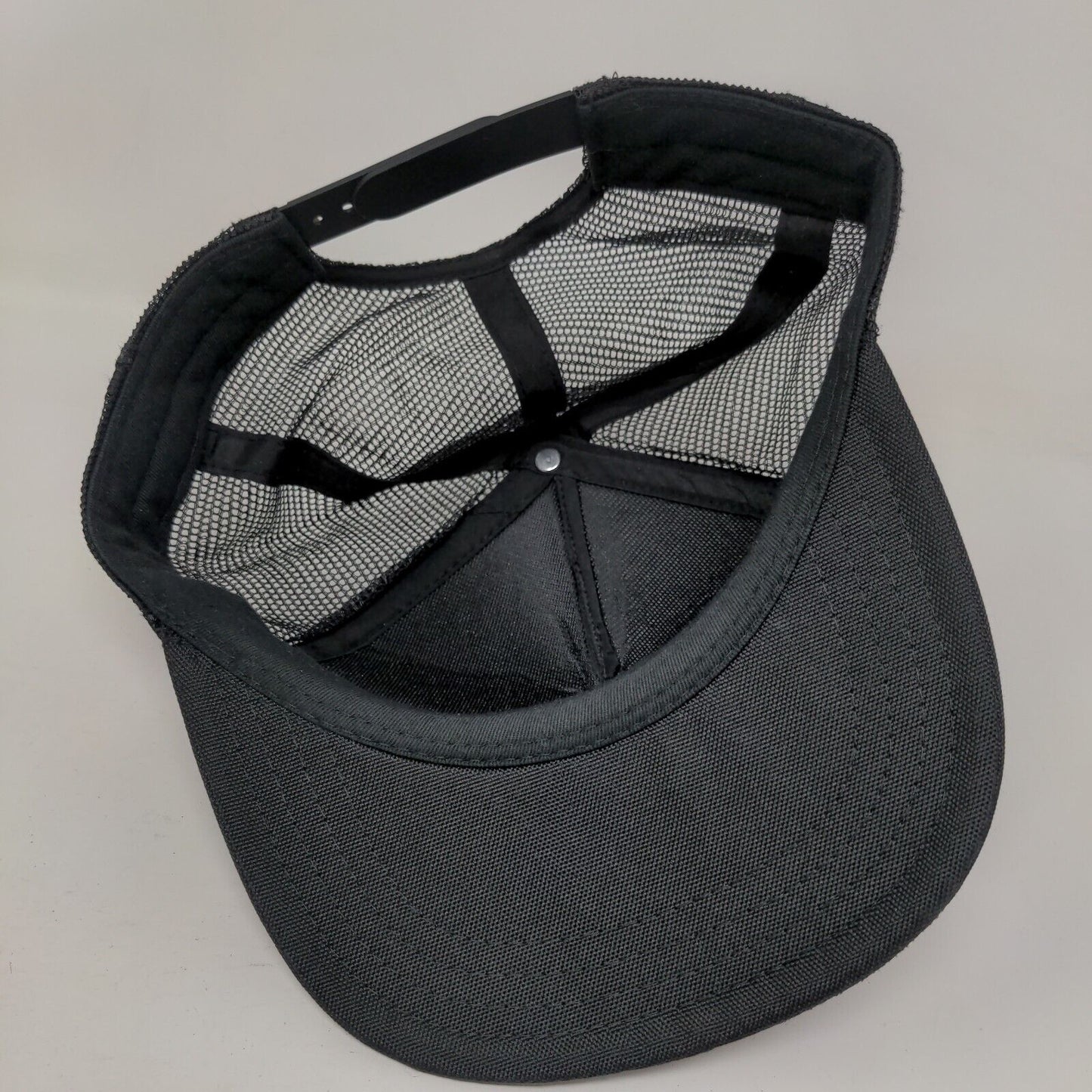 Vans Snapback Mesh Back Trucker Hat Black One Size Solid Adjustable