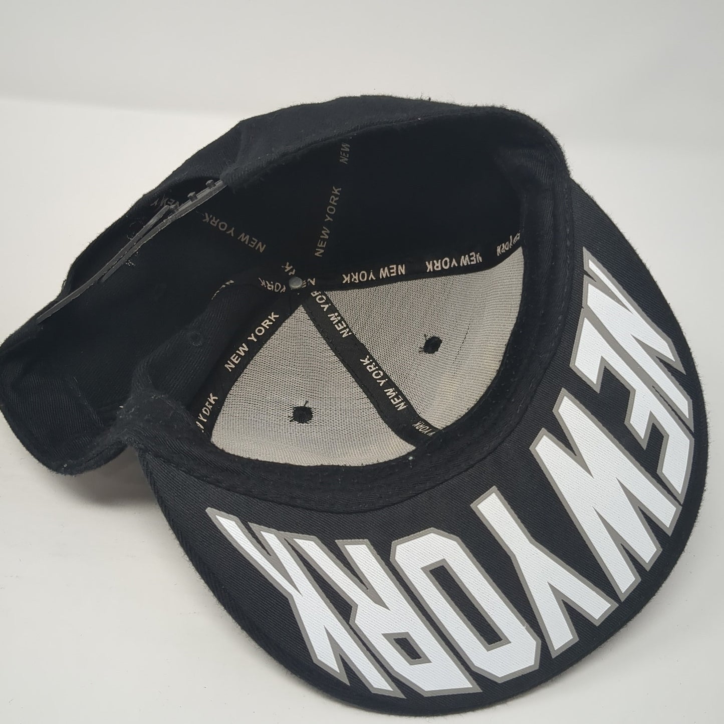 New York Snapback Hat Black One Size Adjustable Embroidered Vented Holes 6 Panel