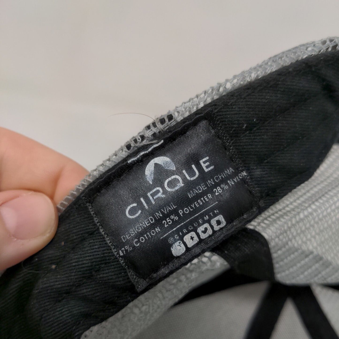 Cirque Men's Snapback Mesh Back Hat Brown Gray Patch Logo Cotton Blend