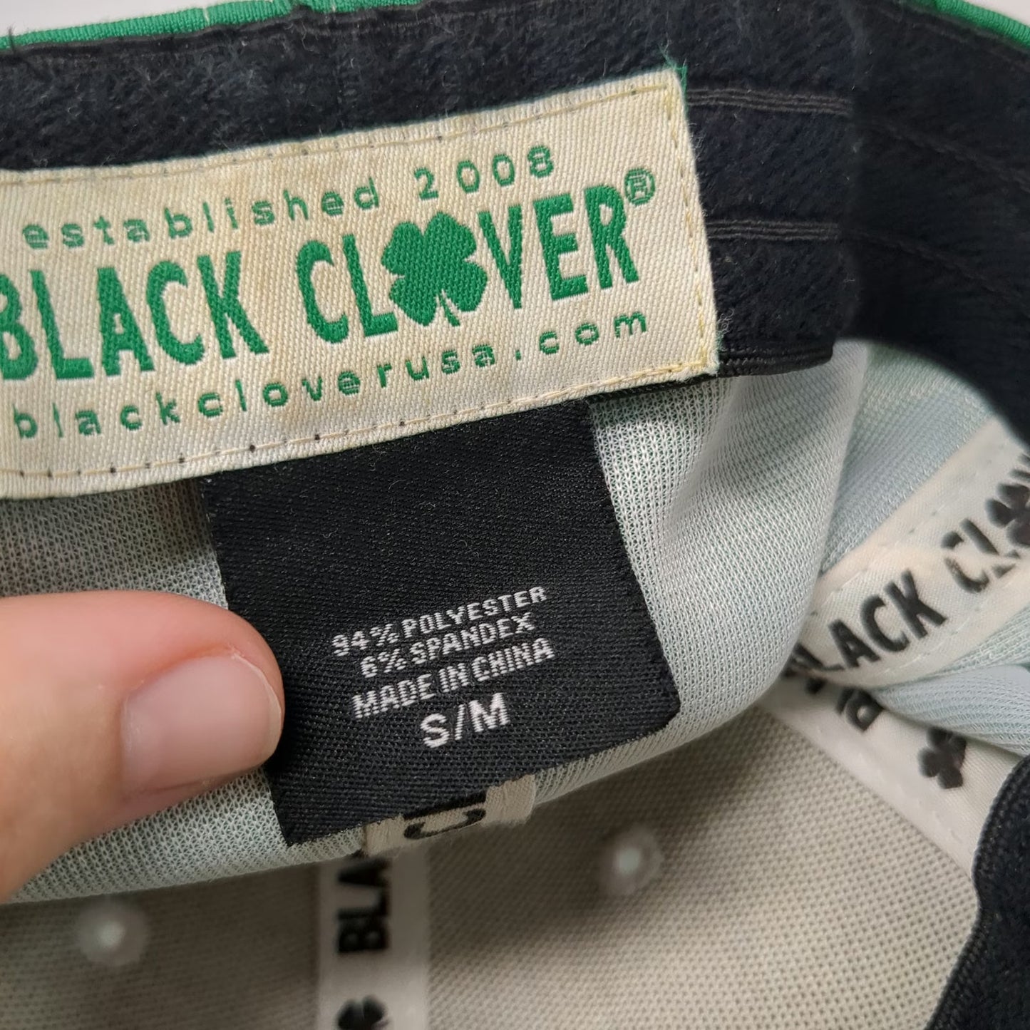 Black Clover Baseball Cap Green M Live Lucky Four Leaf Clover Stretch Fit Hat