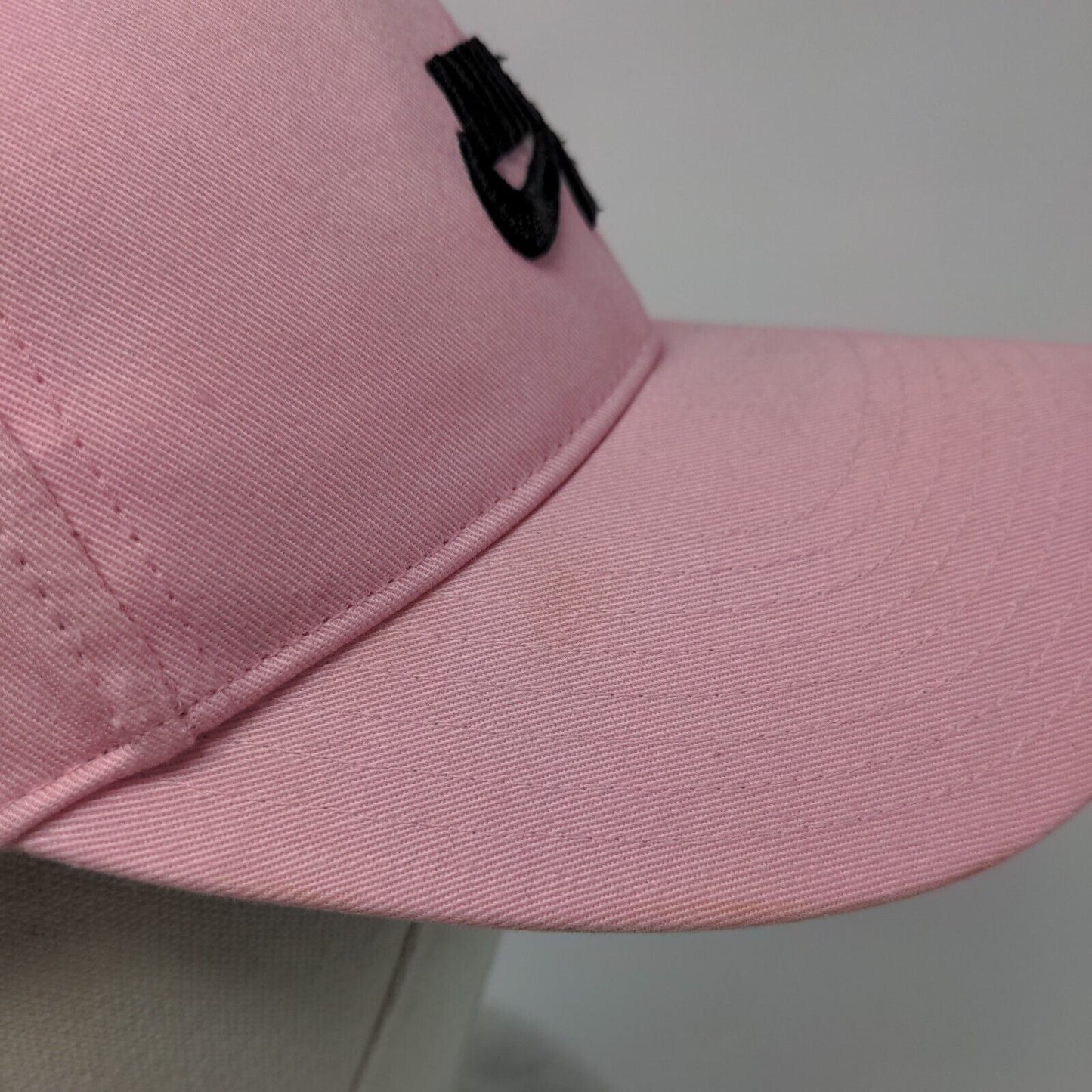 Nike Air Fitted Hat Pink OSFA Adjustable Embroidered Swoosh Logo 6 Panel