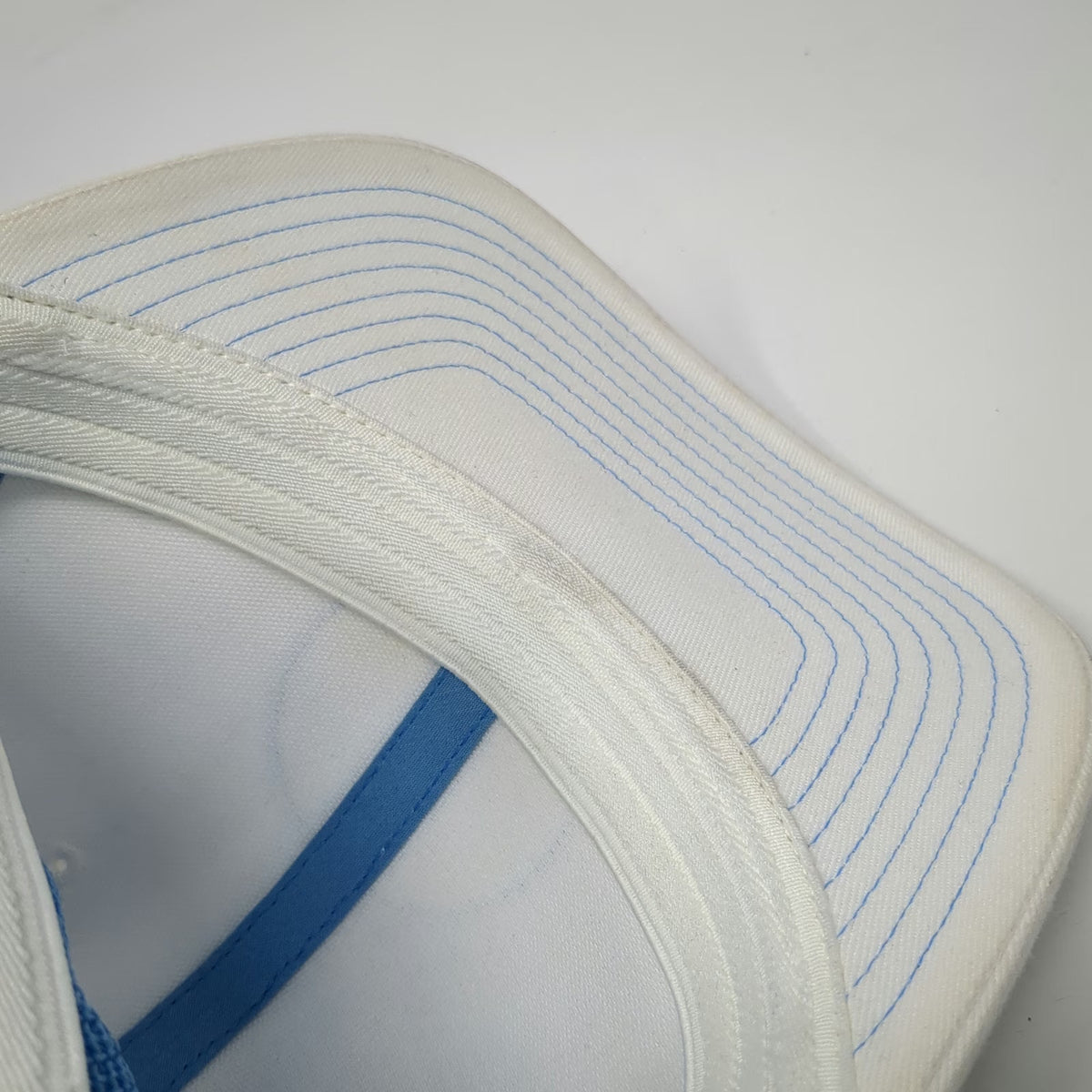 Columbia PFG Baseball Cap White Blue One Size Mesh Back Fishing Stretch Fit Hat
