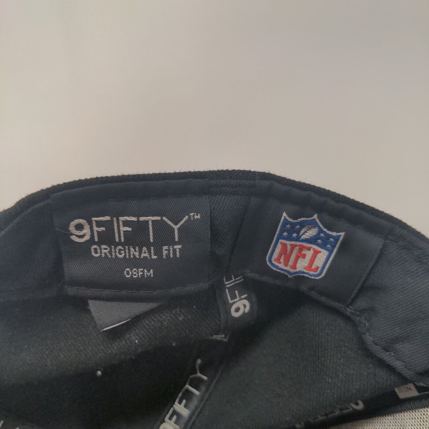 New Era Men's Snapback Hat Multi OSFM Embroidered Carolina Panthers 9Fifty Logo