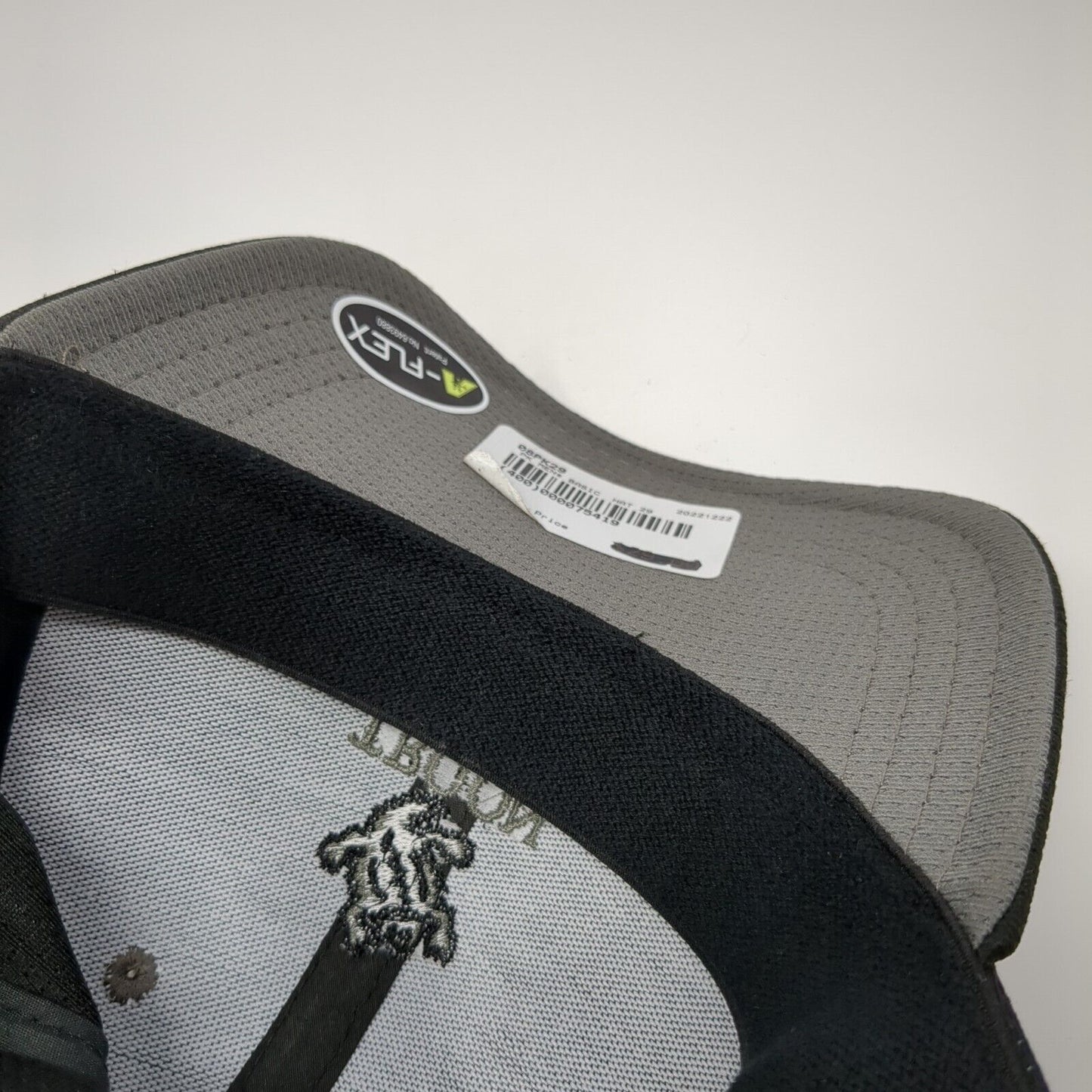 Troon North Troon Golf Fitted Hat Black S/M A-Flex Embroidered 6 Panel
