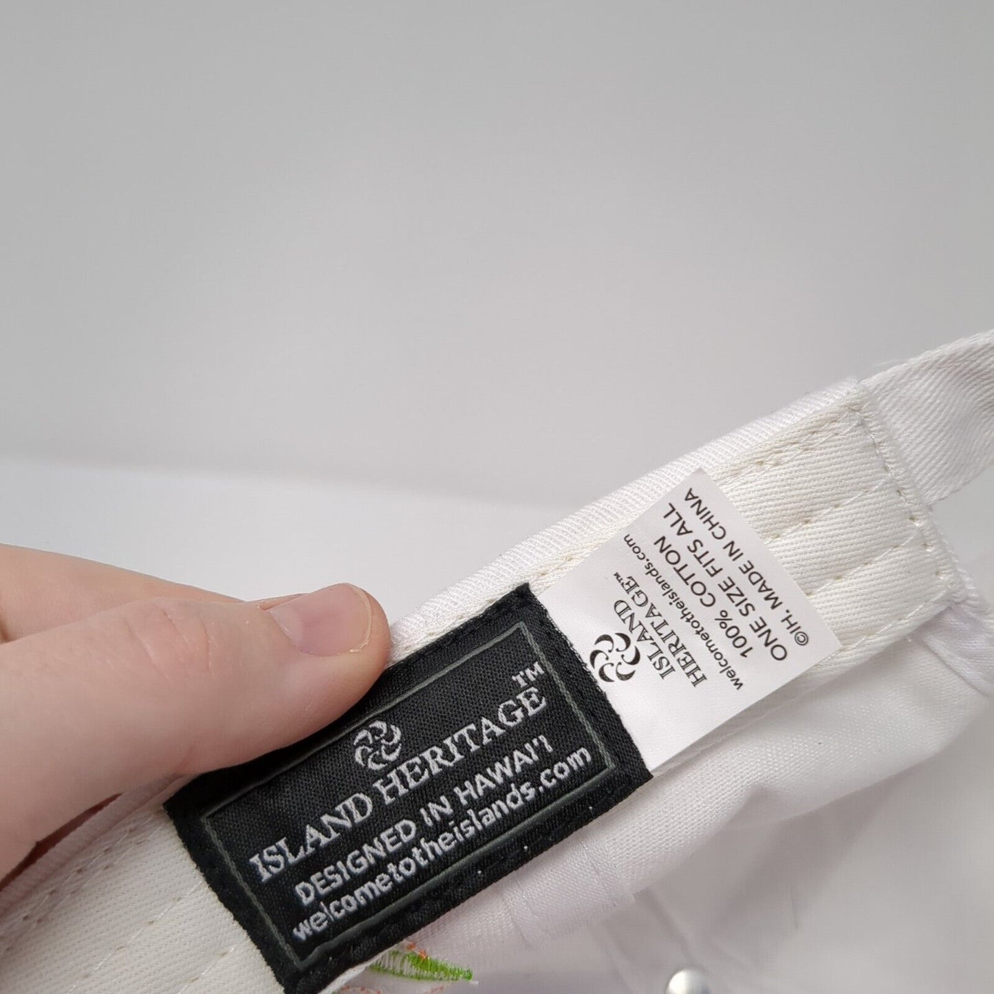 Aloha Slideback Hat White One Size Embroidered Island Heritage 6 Panel