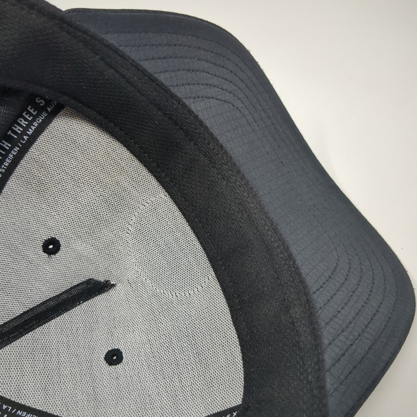 Adidas Snapback 5 Panel Cap Black One Size Adjustable Vented Holes 6 Panel