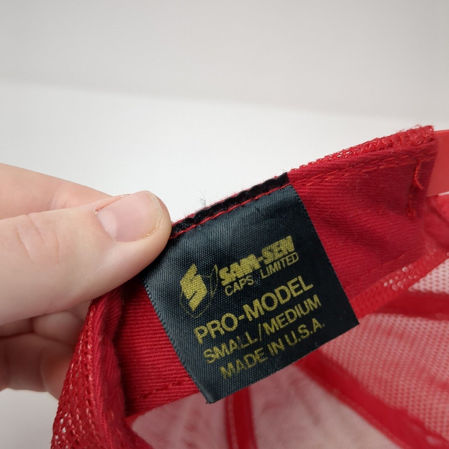 Letter H Snapback Mesh Back Trucker Hat Red S/M Adjustable Sam-Sen