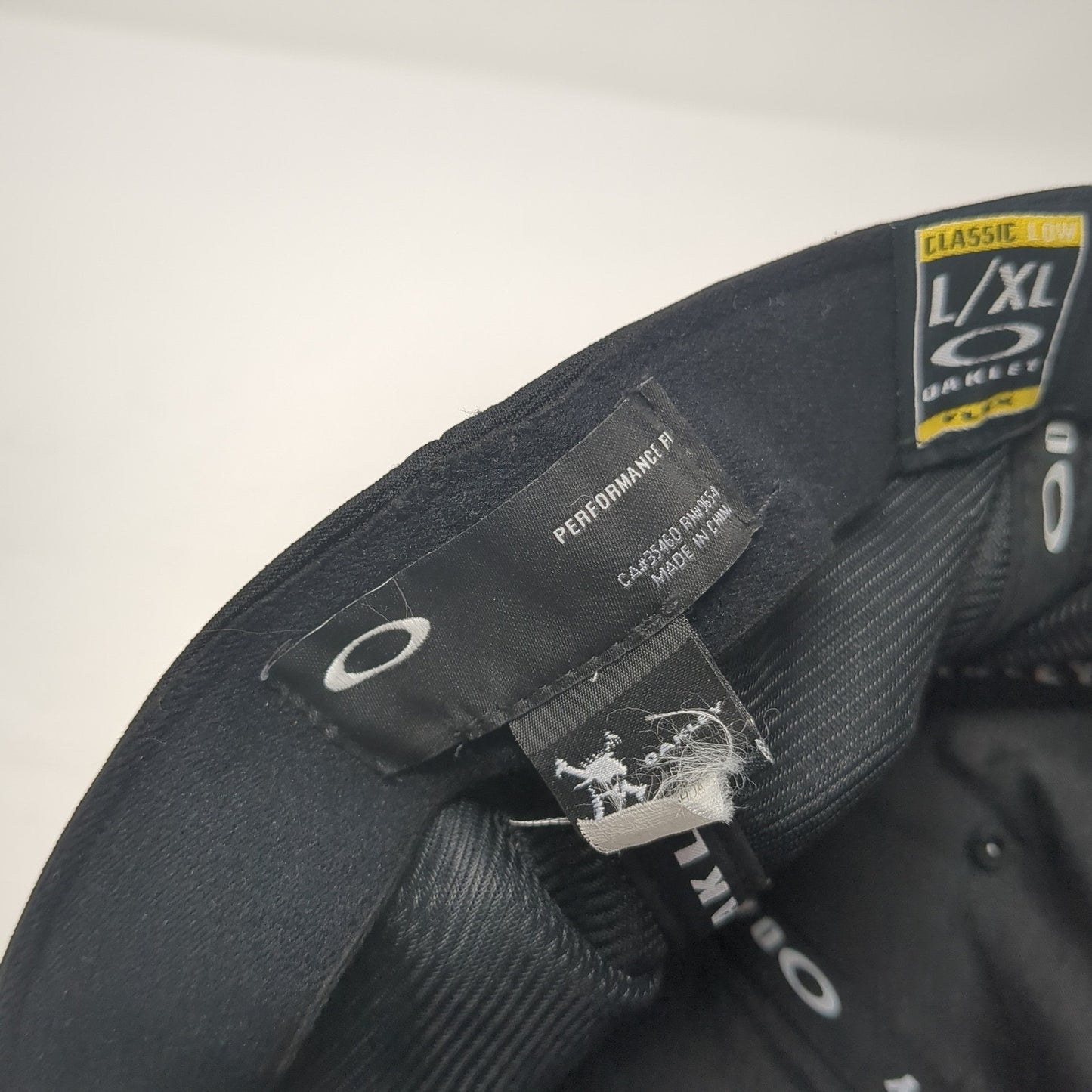 Oakley Logo USA Flag Fitted Hat Black XL Flex Stretch Classic Outdoor