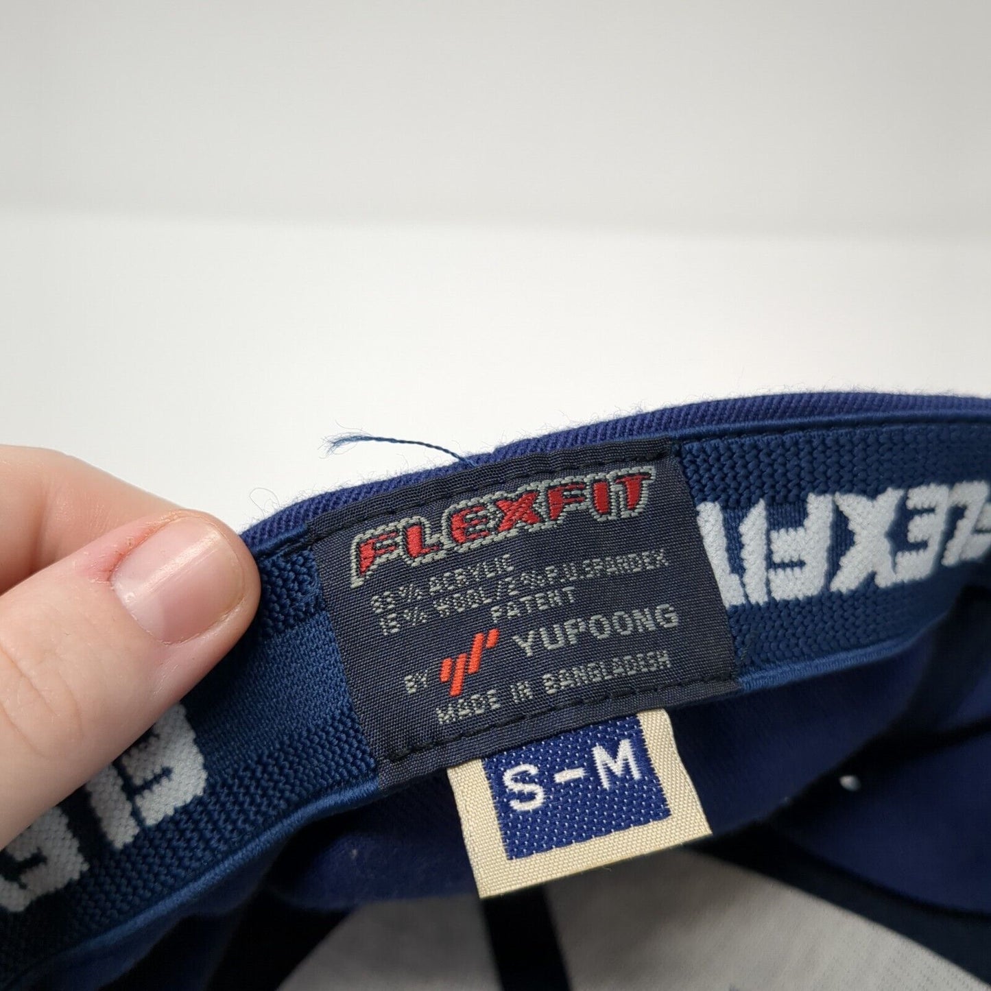 Flexfit by Yupoong Fitted Hat Blue S/M Lightweight Embroidered 6 Panel