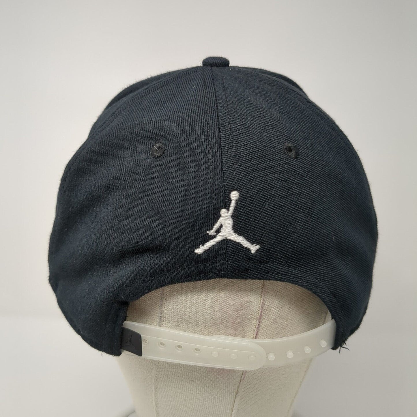 Nike Jordan Snapback Hat That's All Folks! Skull Looney Tunes Space Jam Jumpman