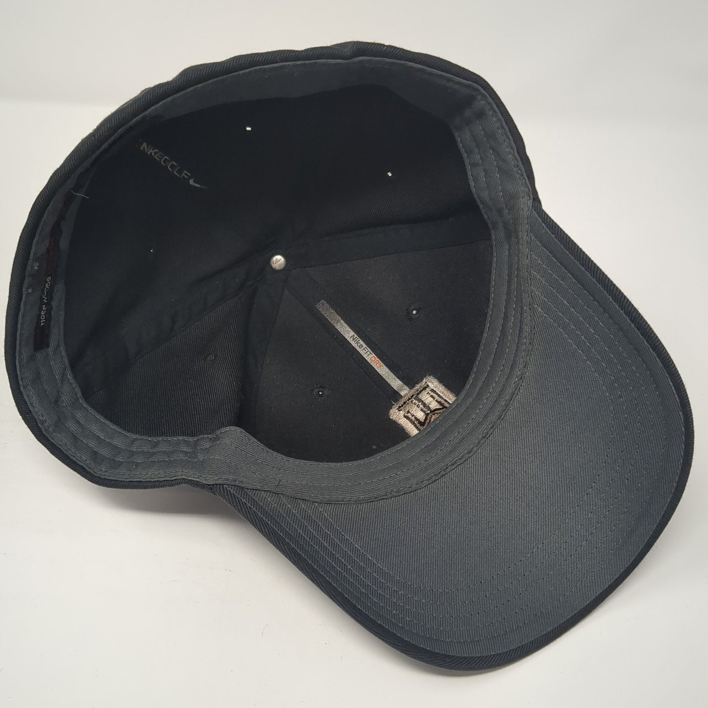 Tiger Woods One Fitted Baseball Cap Black XL Lightweight Embroidered Nike