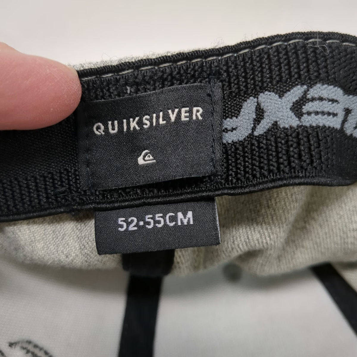 Quiksilver Baseball Cap Gray One Size Embroidered Logo Flexfit Mountain Wave Hat