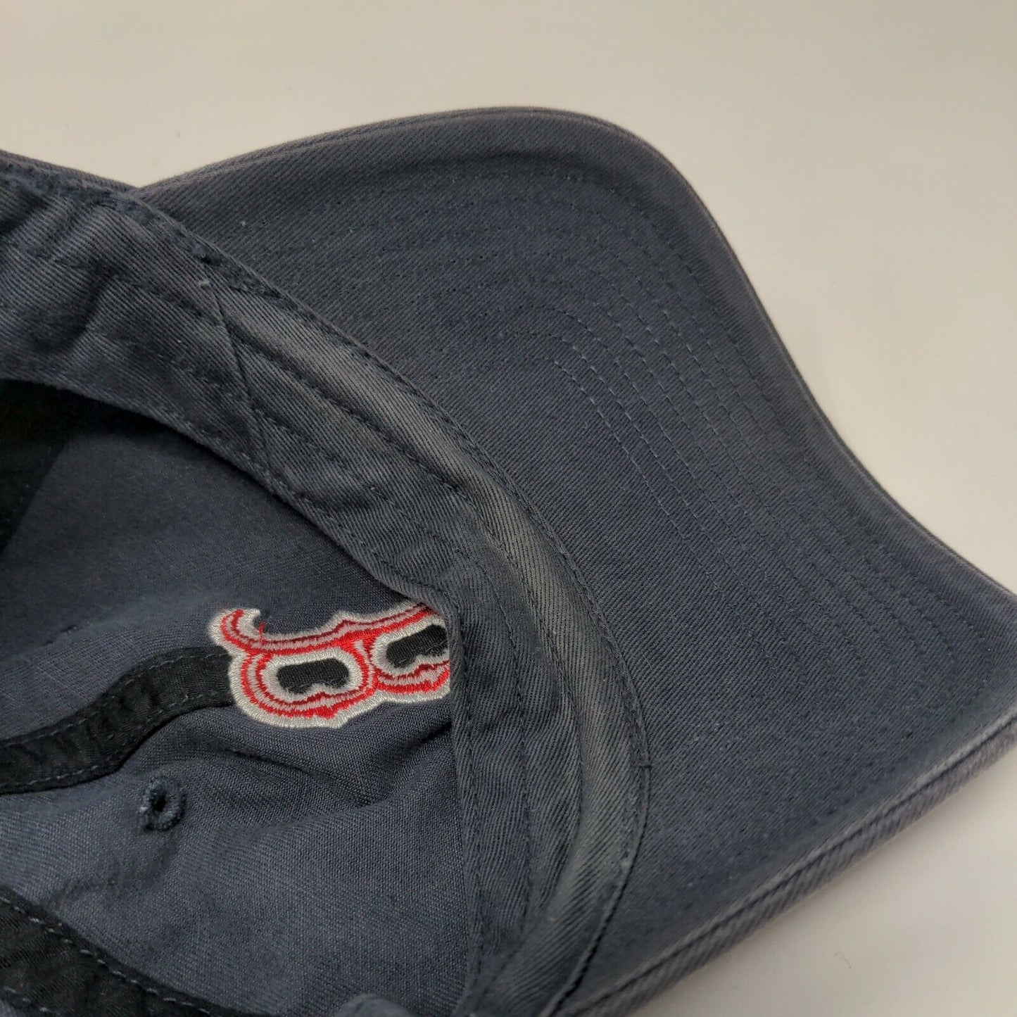 Twins Enterprise Men's Fitted Hat Blue Small Boston Red Sox Logo Distressed