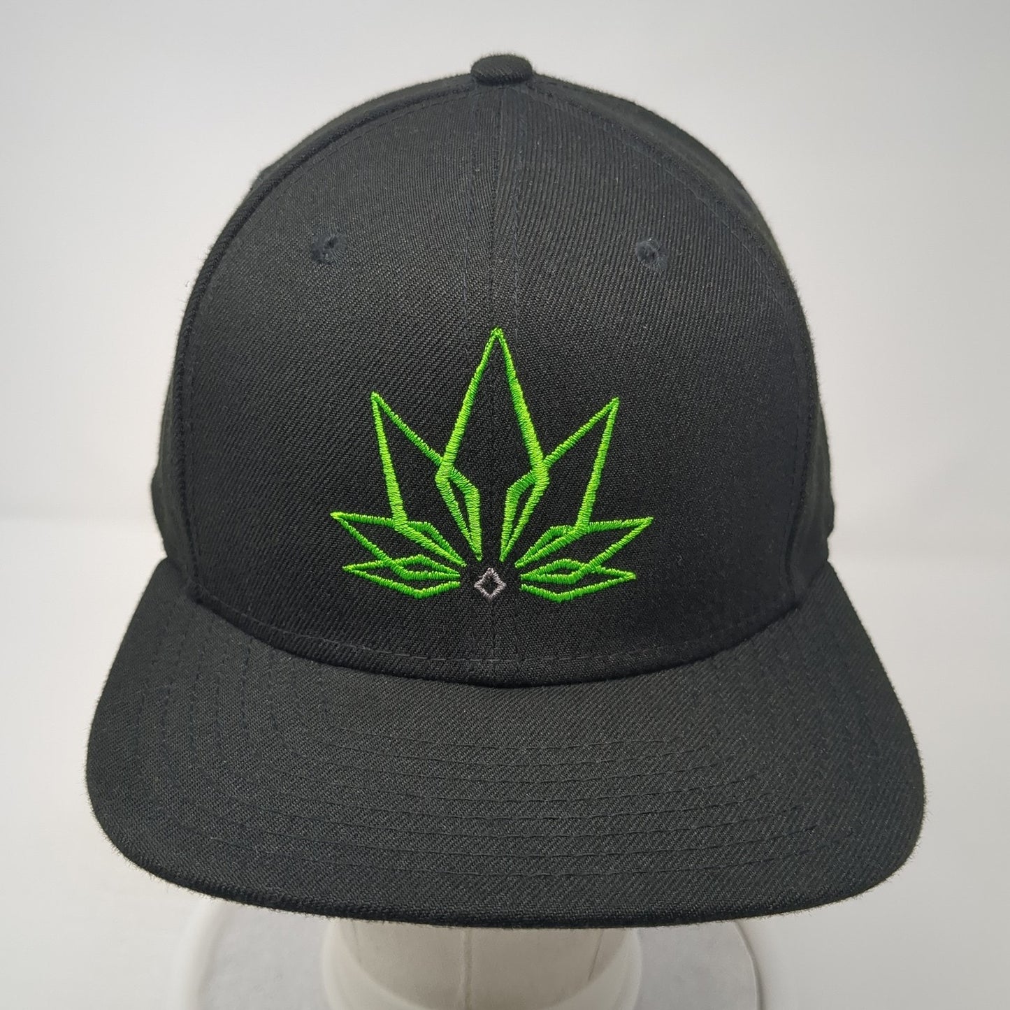 New Era Snapback Hat Black One Size Embroidered Logo Solid Adjustable