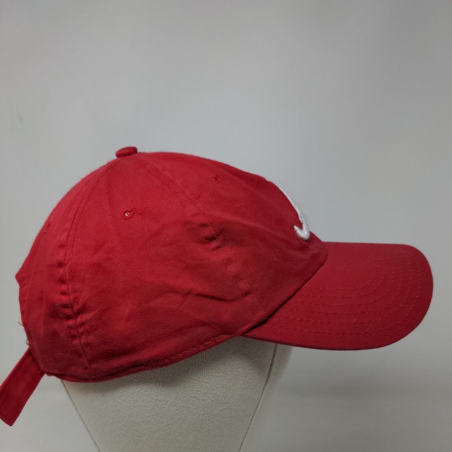 New Era Men's Slideback Hat Red OSFA Embroidered Atlanta Braves Logo Cotton