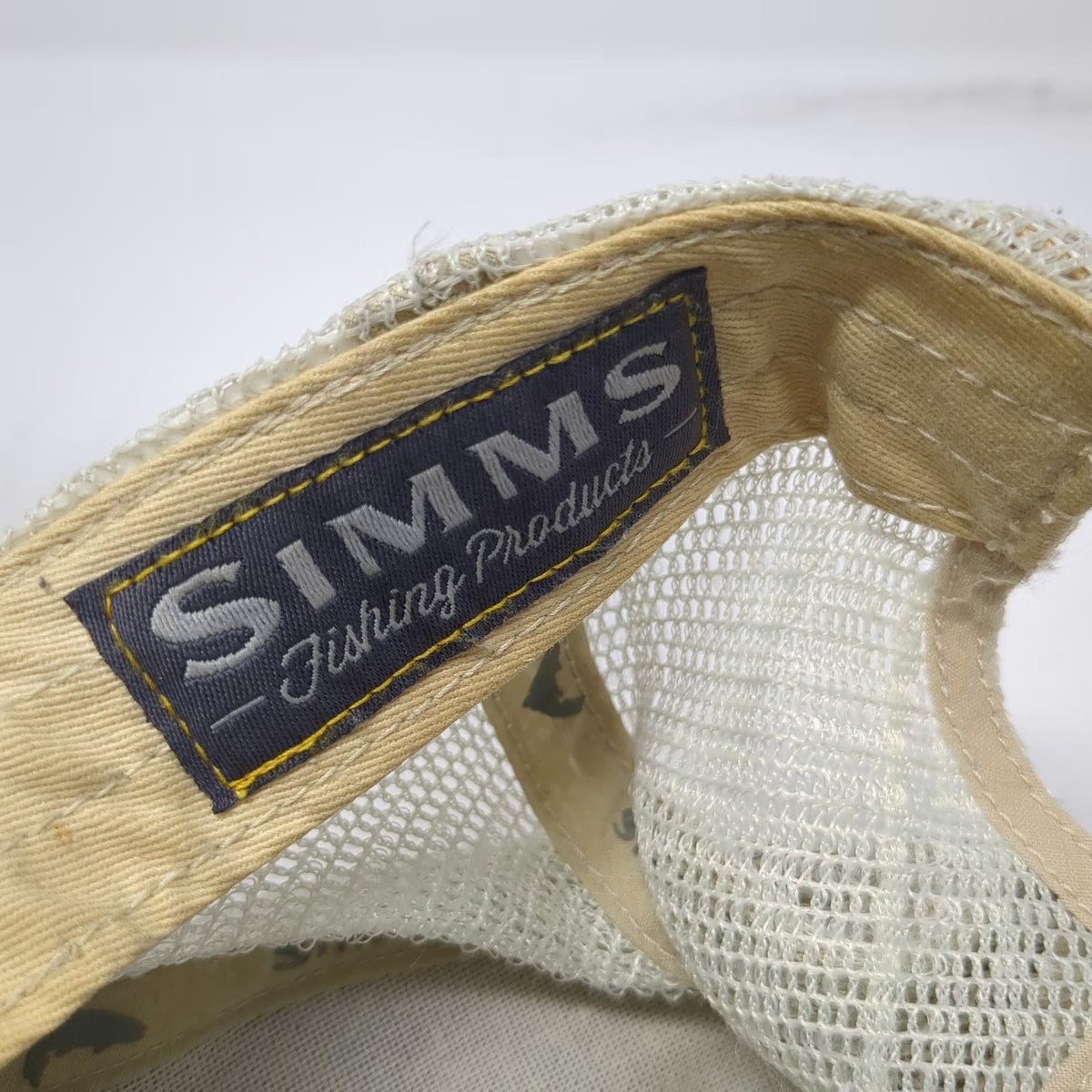 Simms Trucker Hat Gray One Size Mesh Back Fish Patch Snapback Fishing Outdoors