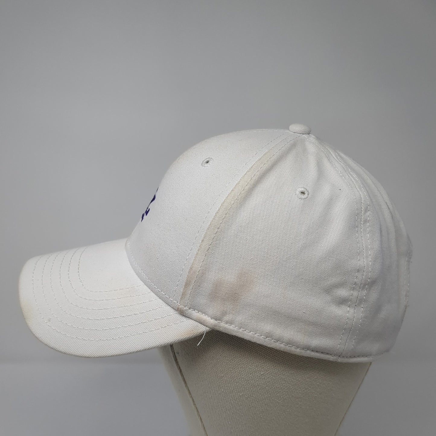Izod Strapback Baseball Cap White One Size Adjustable Embroidered 6 Panel Otto