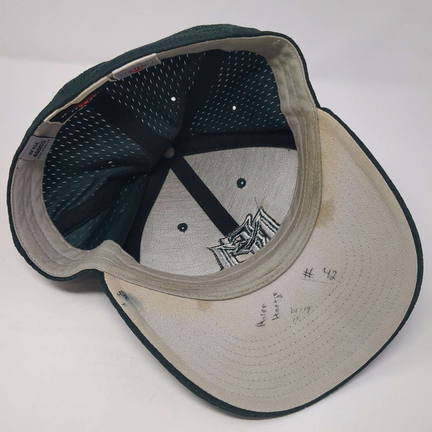 Richardson Fitted Hat Green 7 1/2 Embroidered Logo Solid Vent Holes