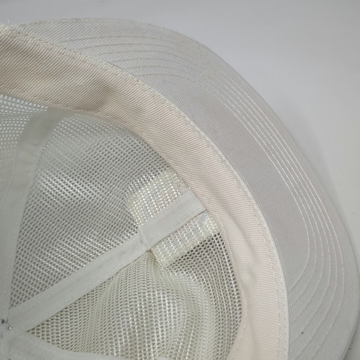 Trucker Hat White DeKalb Rooster Seed Agriculture Mesh Patch Snapback Vintage