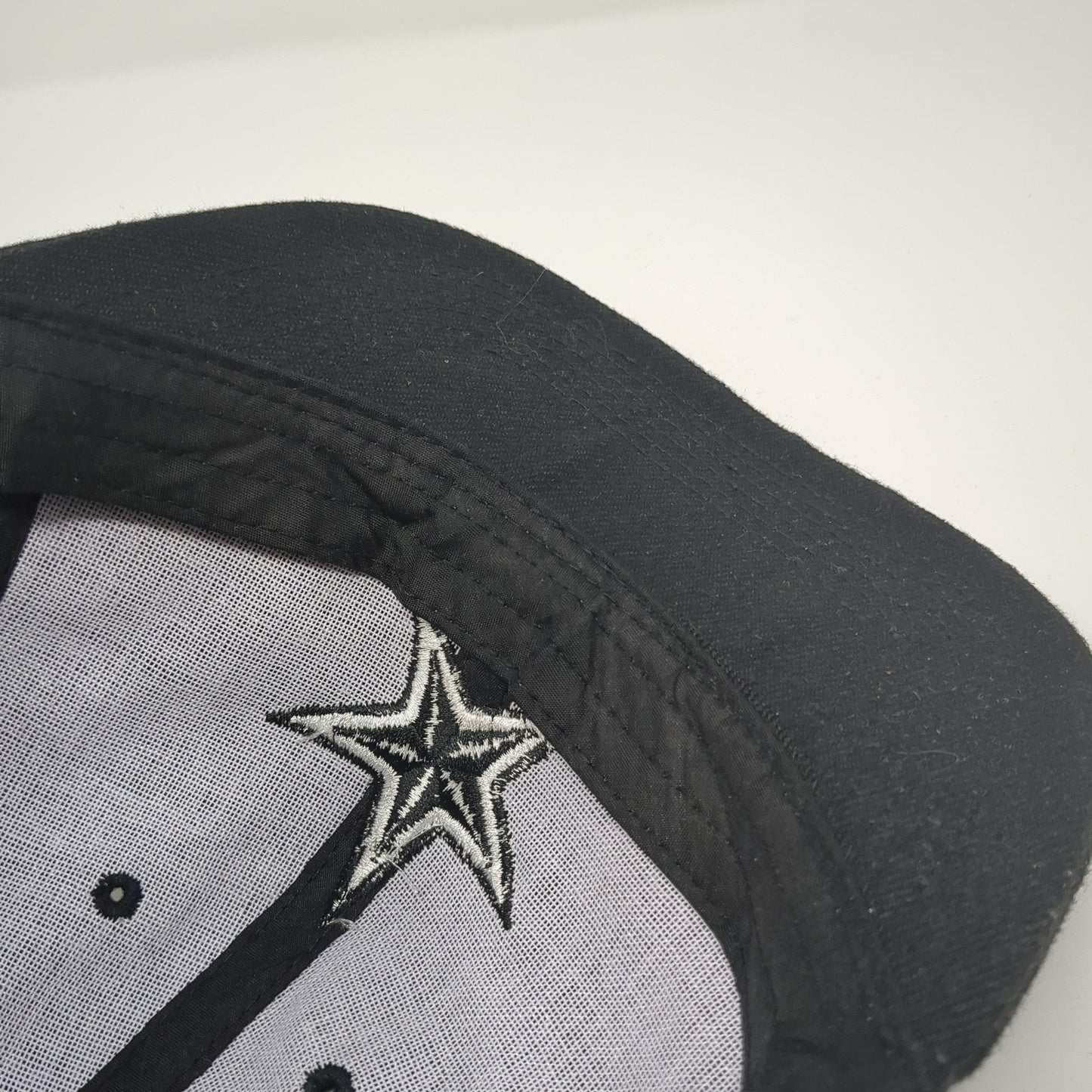 Star Snapback Hat Black One Size Adjustable Embroidered Logo 6 Panel