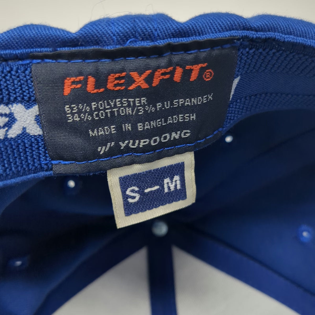 Flexfit Baseball Cap Blue M Structured Stretch Fit Americold Logo Grey Brim Hat